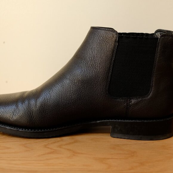 Frye Corey Leather Chelsea Boot - Size 11 - Picture 4 of 6